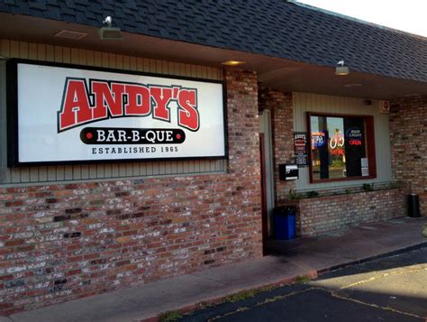 Andys bbq - Apr 16, 2020 · Marine vet turns in uniform for BBQ apron to open famed Pasadena restaurant. Thursday, April 16, 2020. Andy's BBQ is home to mouth-watering Tennessee-style BBQ. PASADENA, Texas (KTRK) -- In a ... 